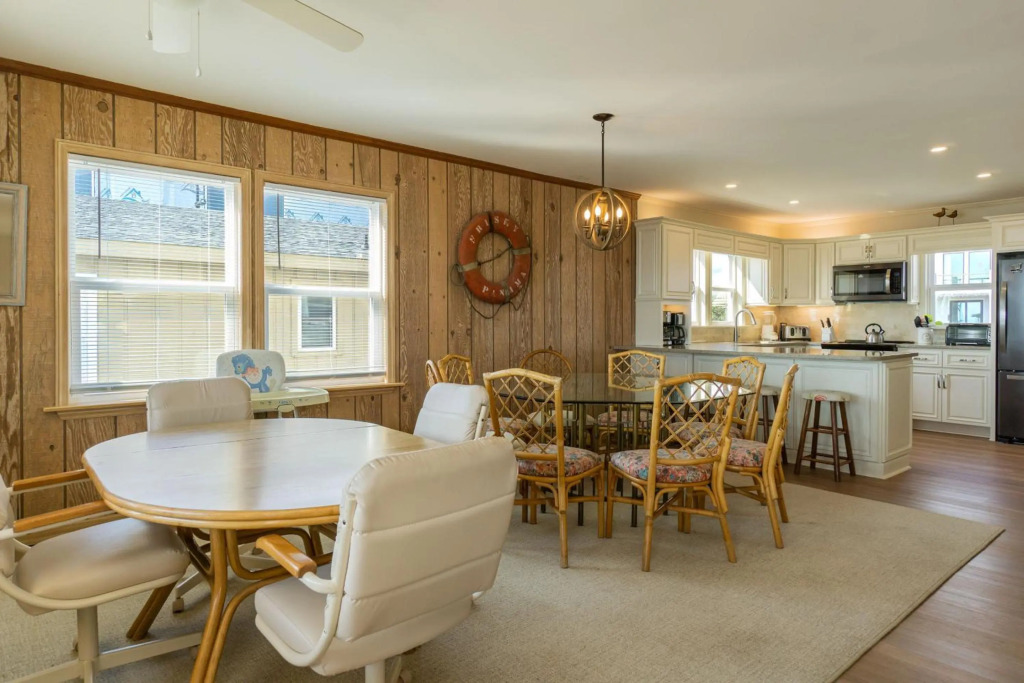 Yorkshire by Oak Island Accommodations