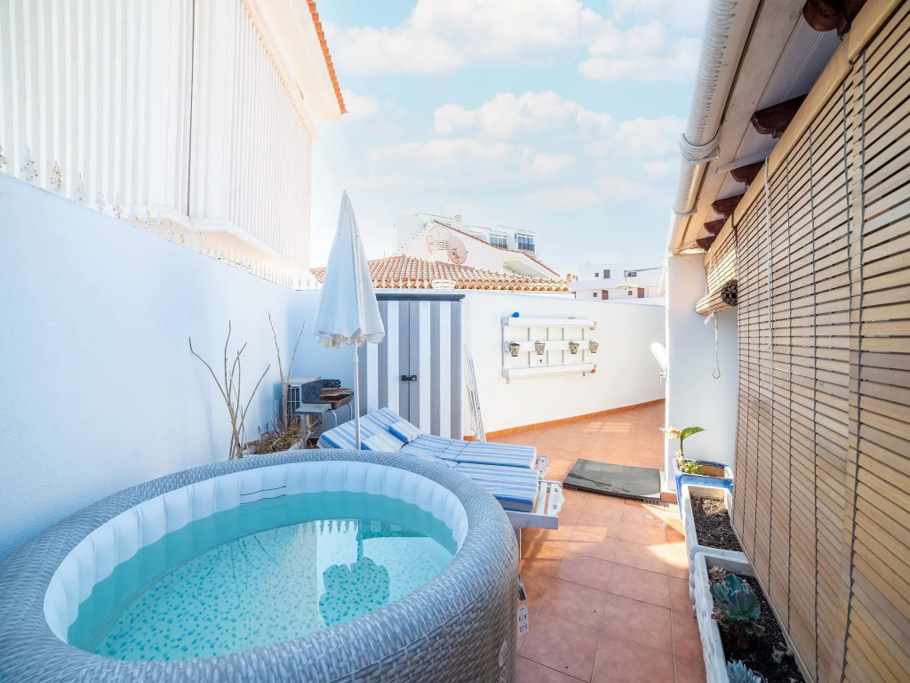 Welcoming apartment in Adeje with swimming pool