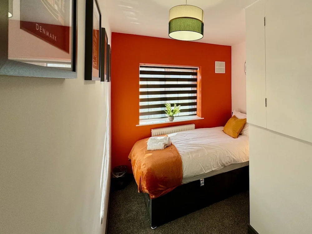 Sandringham House Serene Escape Cottage