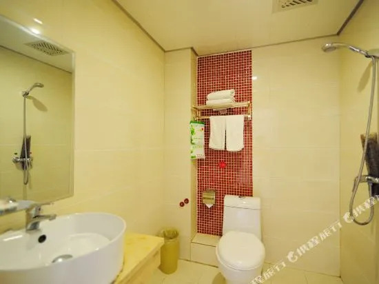 Thank Inn Chain Hotel Guizhou Kaili East Huancheng Road