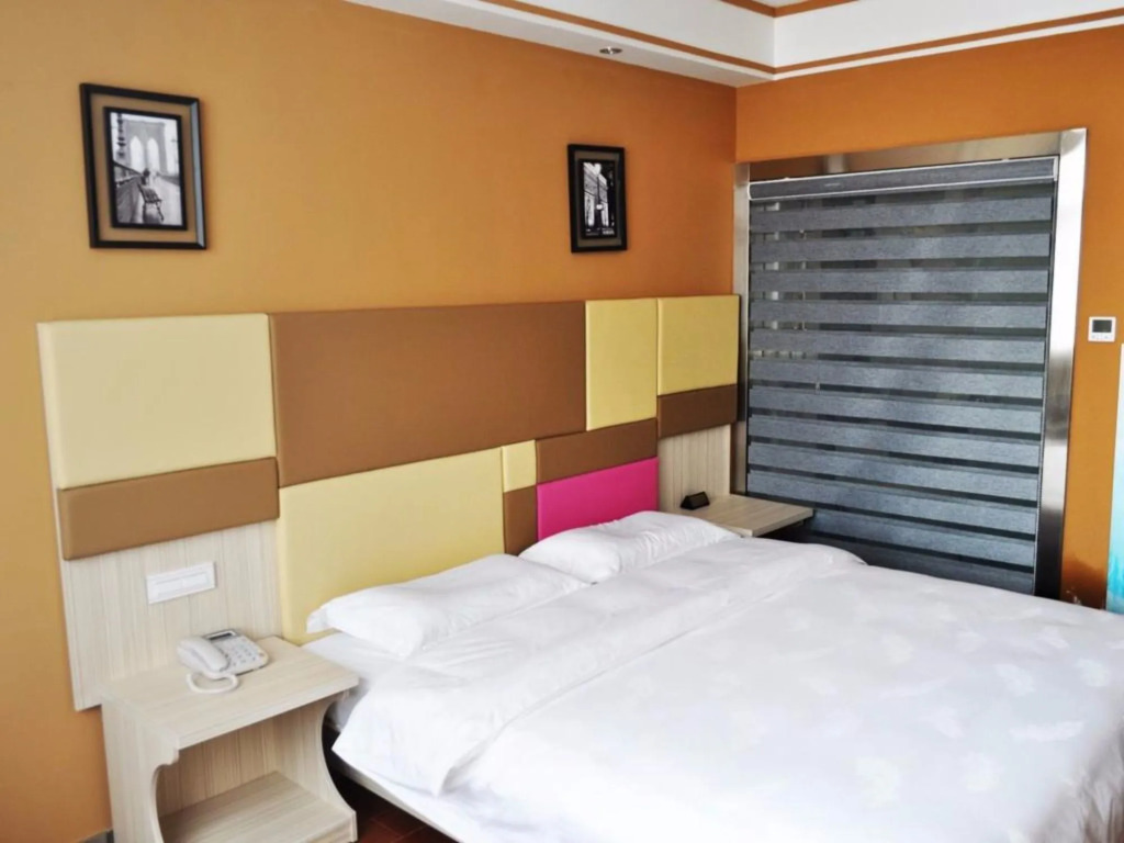 Jun Yi Business Hotel