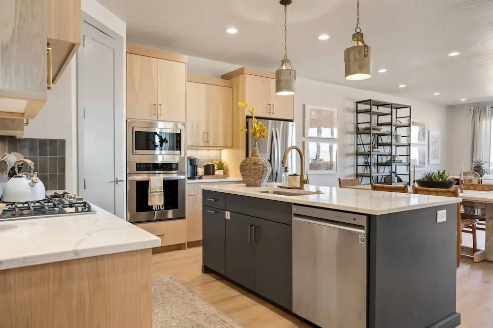 Hukilau House - St. George 5 Bedroom Townhouse