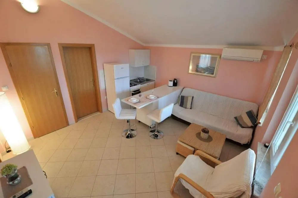 Apartments Mijat