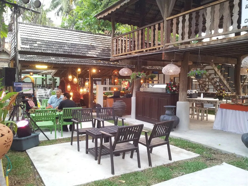 Lanna Residence