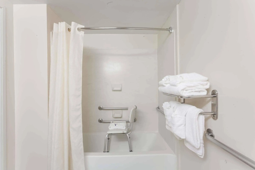 Microtel Inn & Suites by Wyndham Nashville