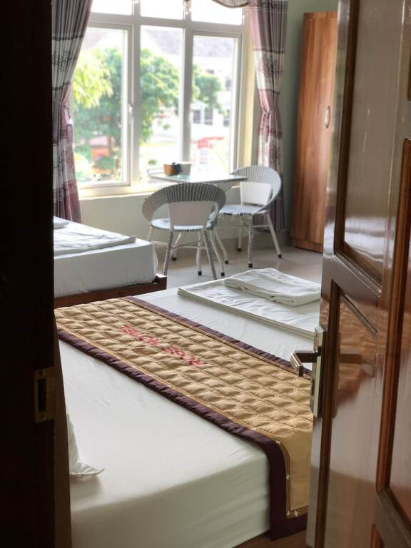 Rose Hotel