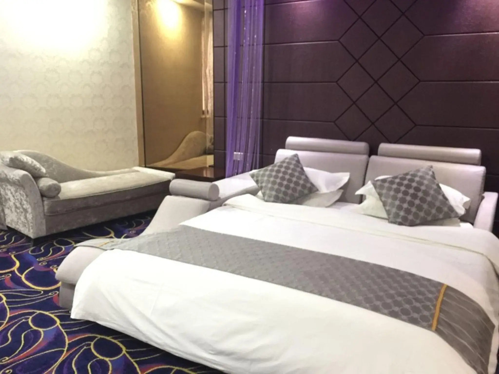 GreenTree Alliance Bengbu Railway Station Hotel