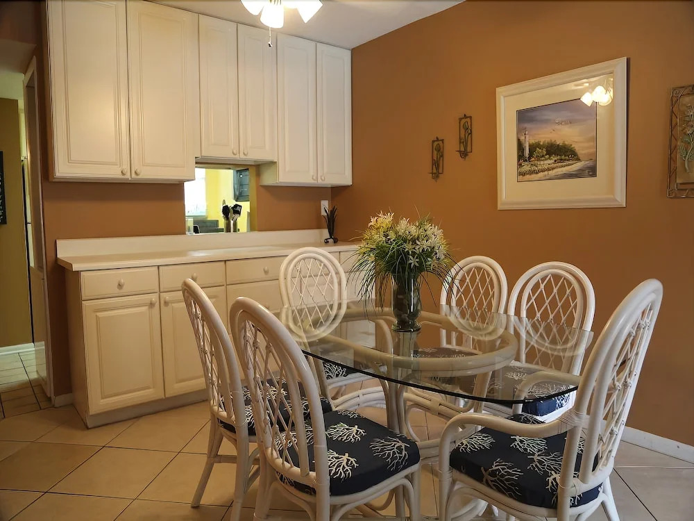 Gulfside Townhome 30 2 Bedrooms 2.5 Bathrooms Townhouse