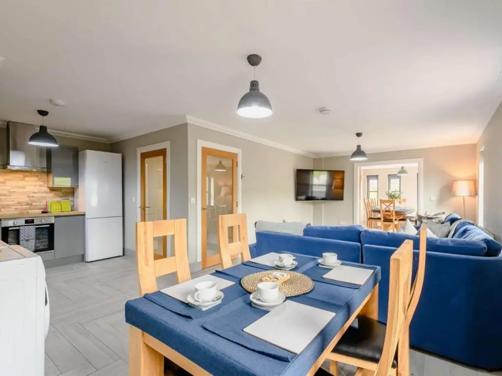 Westertonhill Holiday Lodges - Private Hot Tub Hire Available