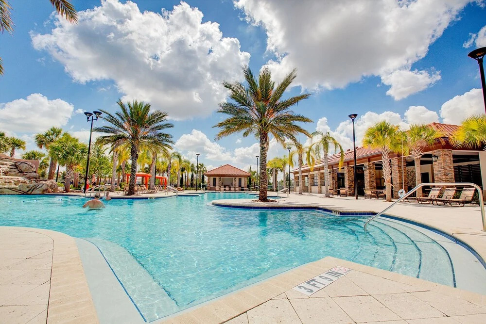 7439 Oakmoss Loop
