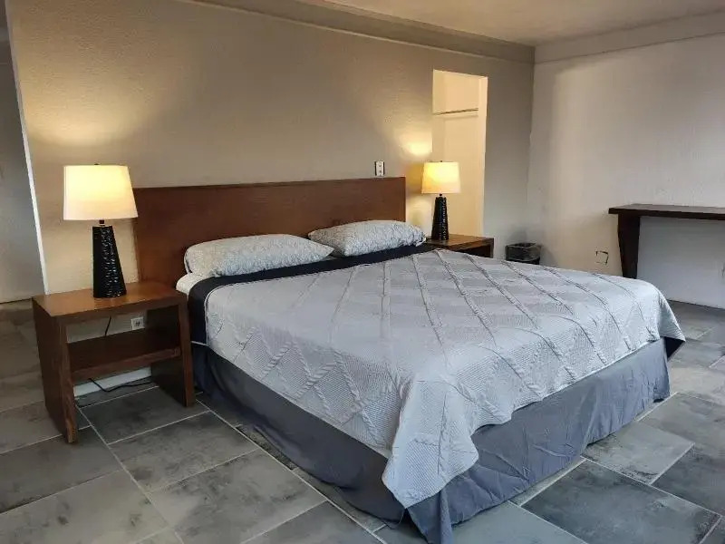 HOTEL MARIPINA