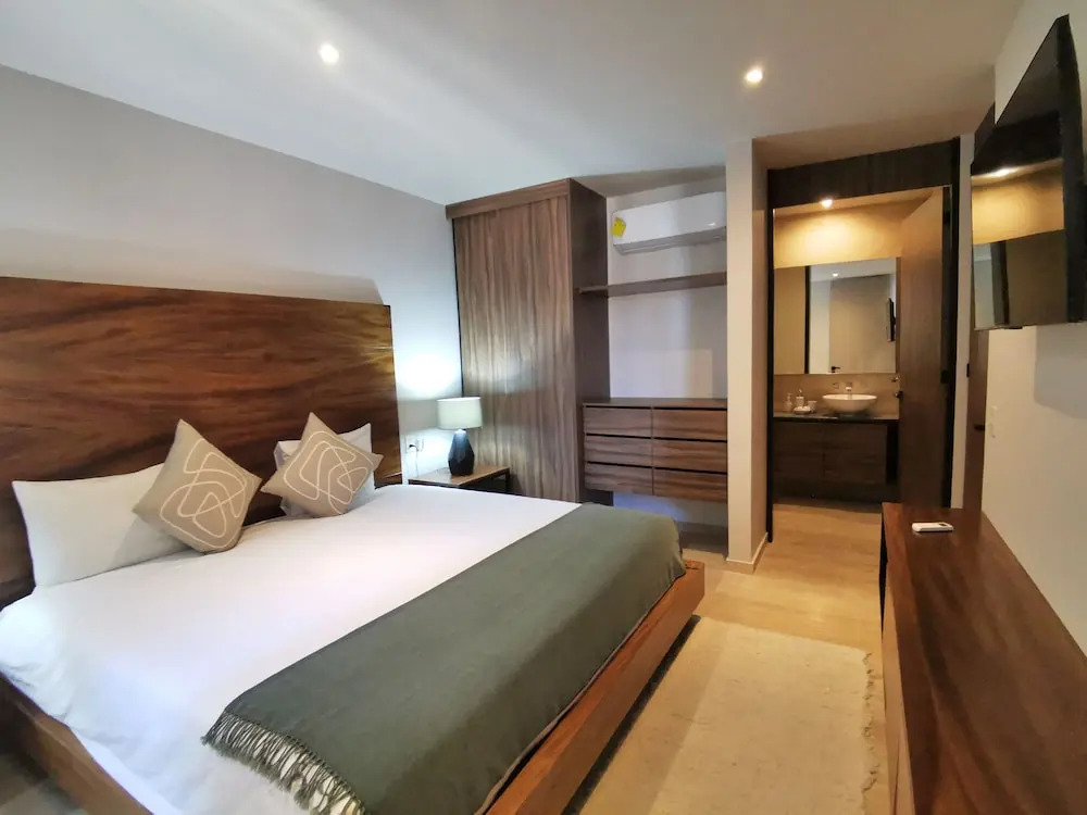 Kaab South Beach by The Spot Rentals