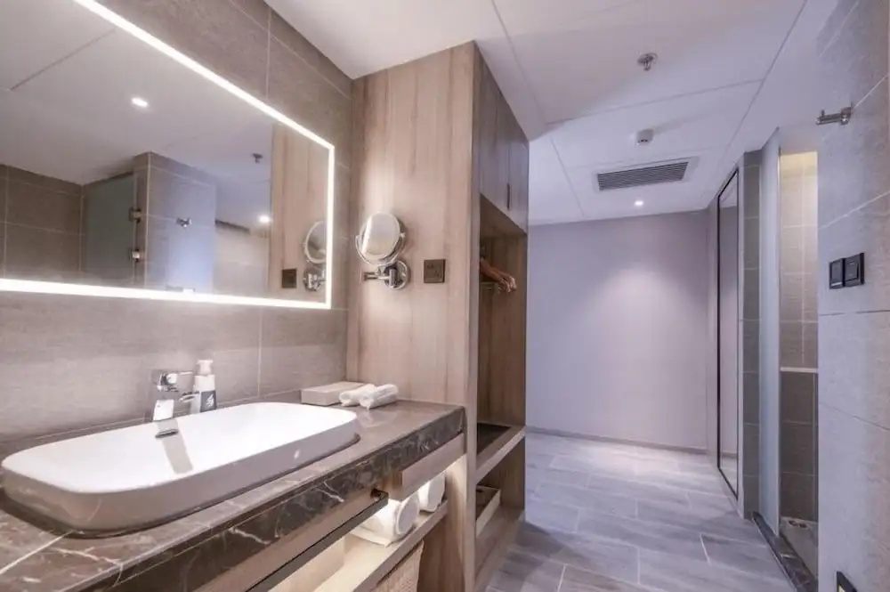 Atour S Hotel Shanghai Oriental Pearl Tower