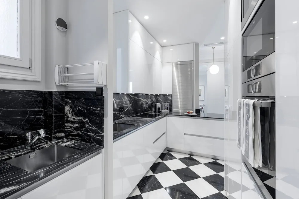 Justicia Apartment II