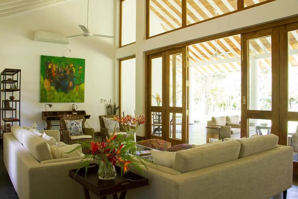 Boundary House. 4 bedrm villa with private Chef