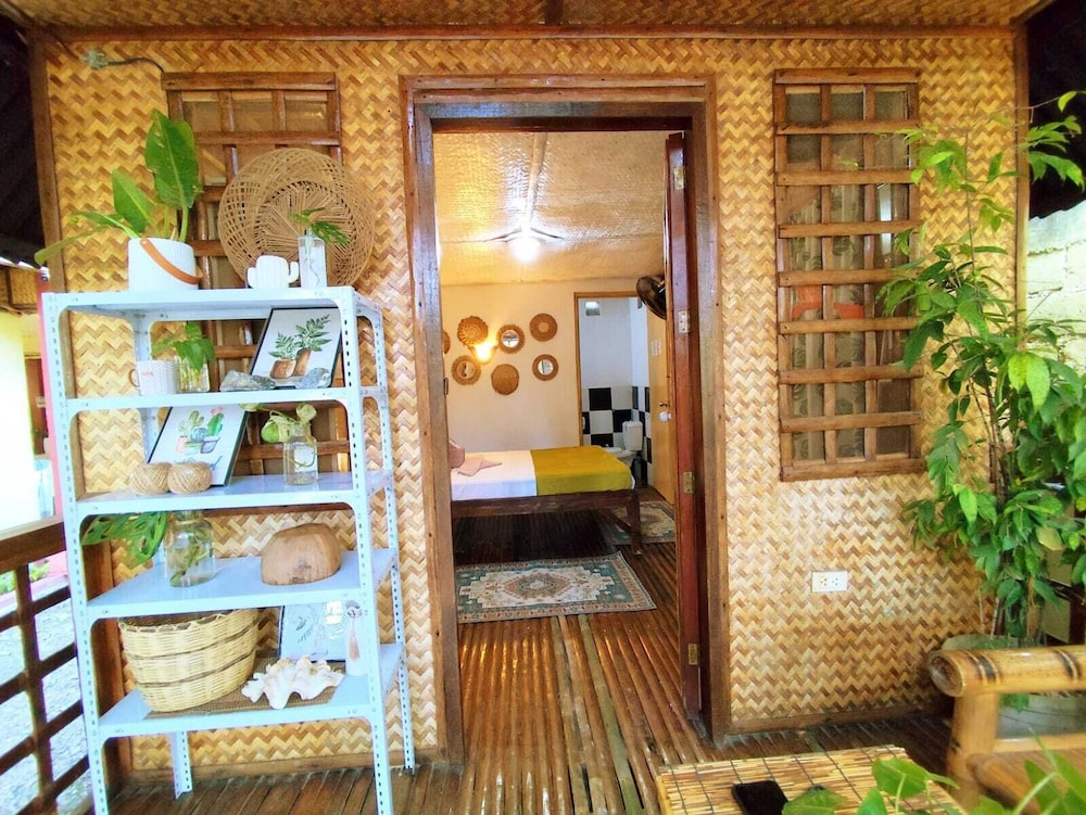 Amwani Garden Pool & Kubo