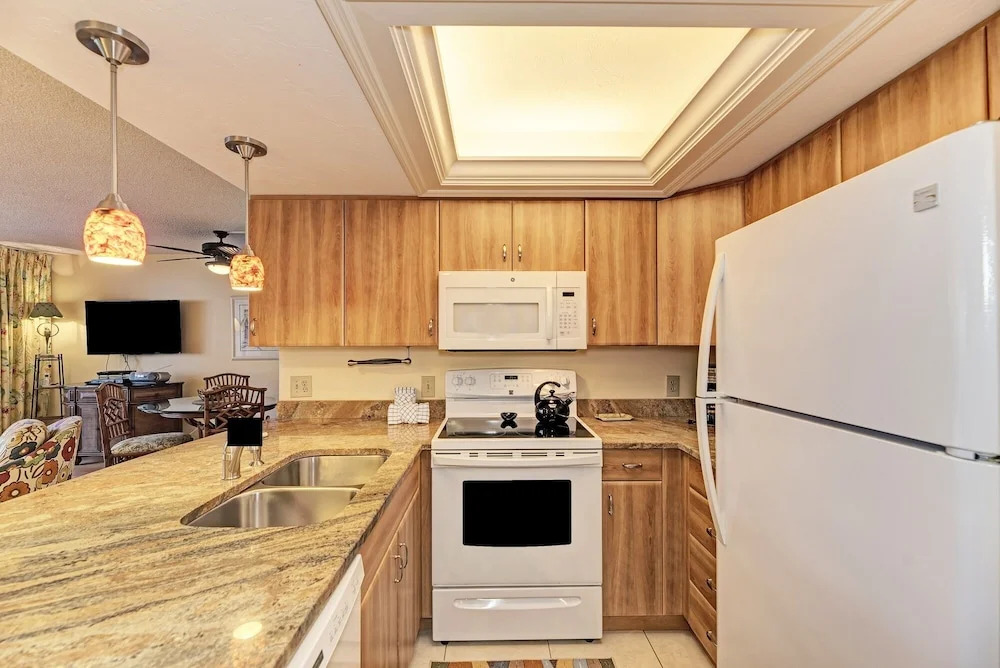 Midnight Cove Ii 213f - Wonderful Vacation Rental! 2 Bedroom Condo