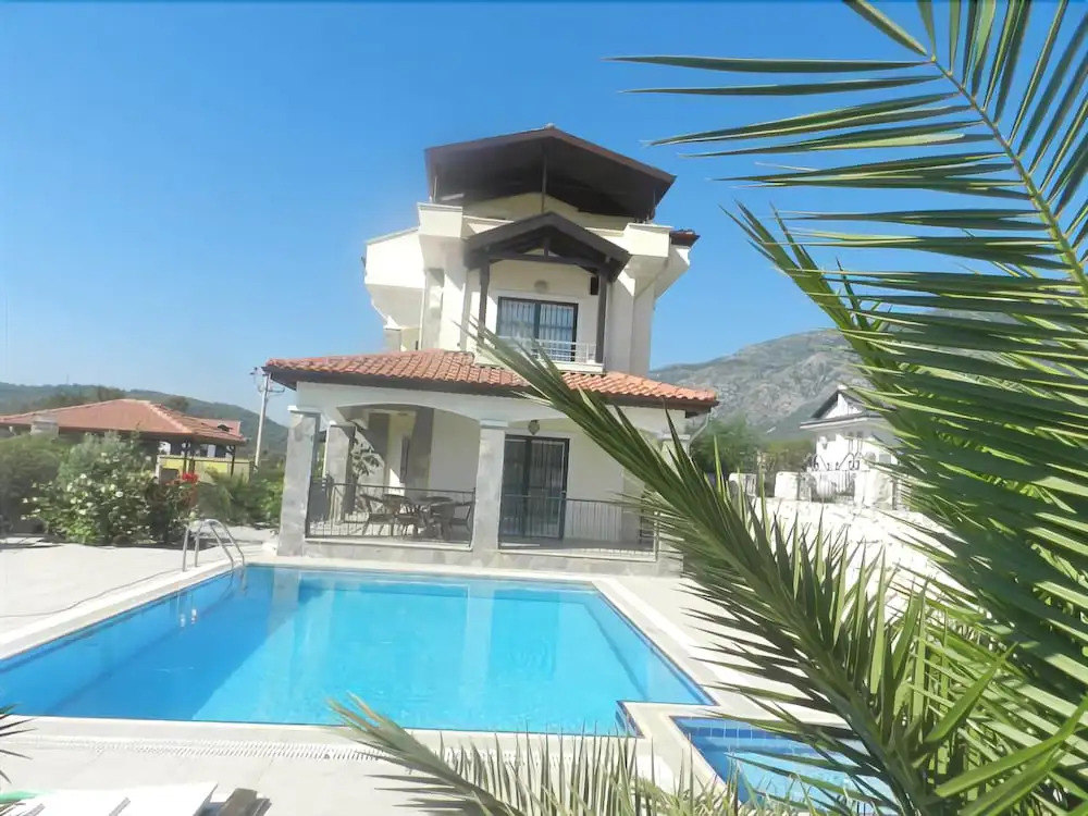 New Age Villa Cetin
