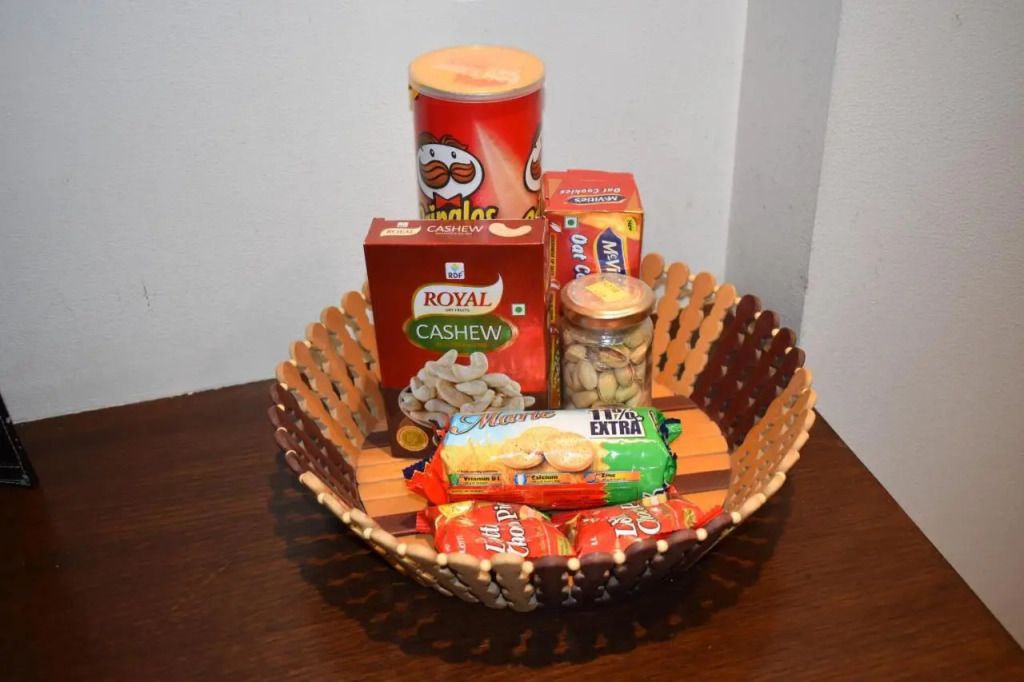 HOTEL GODWIN DELUXE NEAR CONNAUGHT PLACE Offers FREE AIRPORT PICKUP