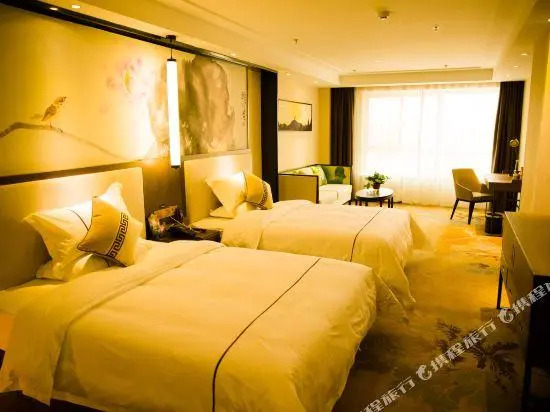 Tianfu Letu Hotel (Tangyin Yuefei Temple Scenic Area)