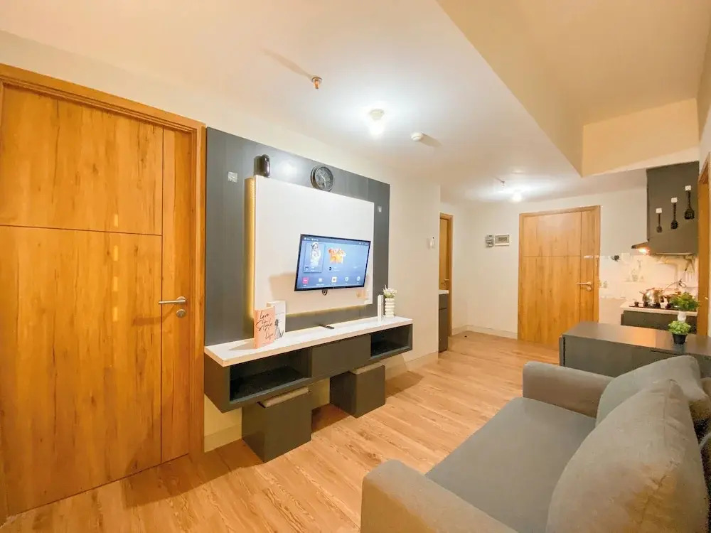 Great Choice 2Br At Lrt City Jatibening Apartment