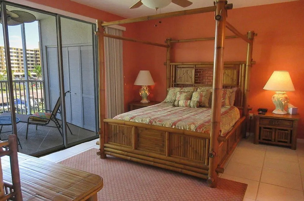 Casa Marina #732 2 Bedrooms 2 Bathrooms Condo