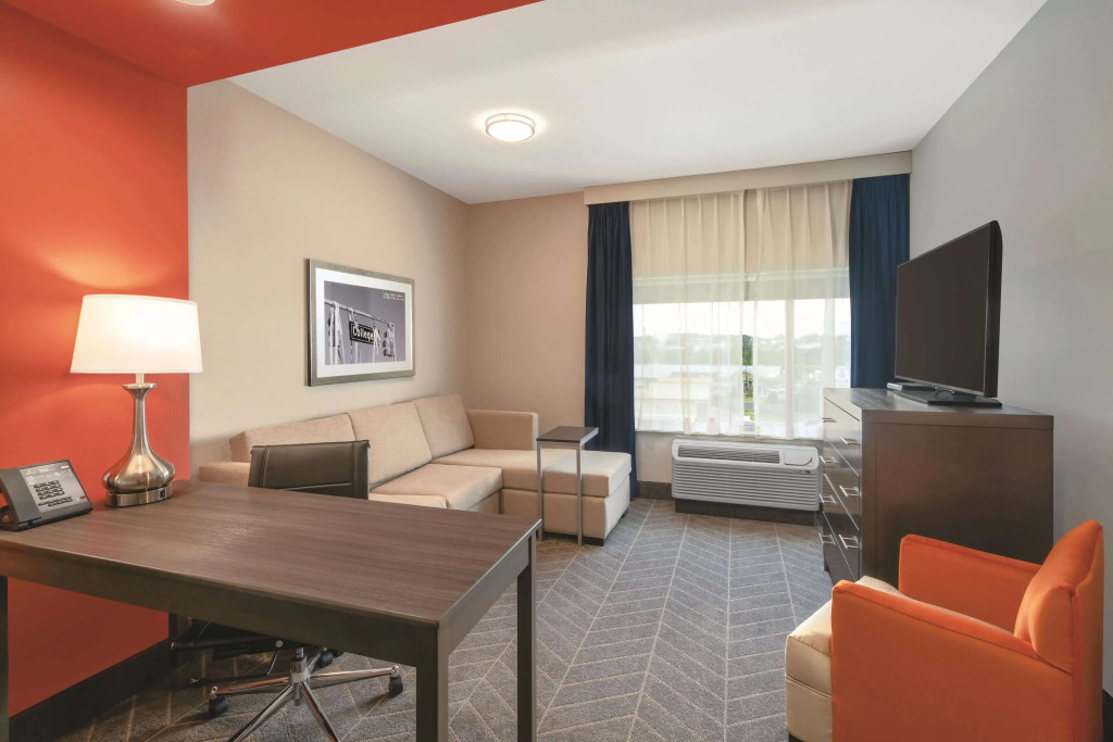 La Quinta by Wyndham Opelika Auburn