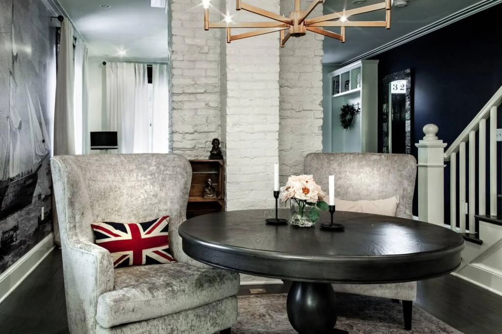The Liberty House Of Old Town ✯✯✯✯✯ Designer Home