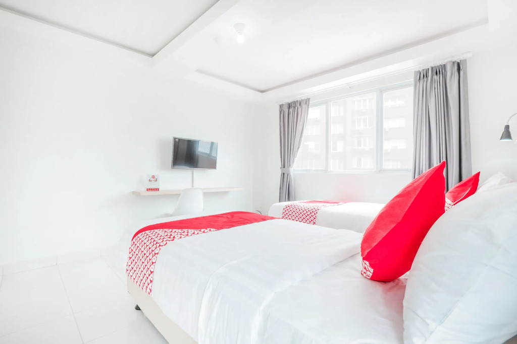 OYO Flagship 210 Amethyst Kemayoran Near RSUD Pademangan
