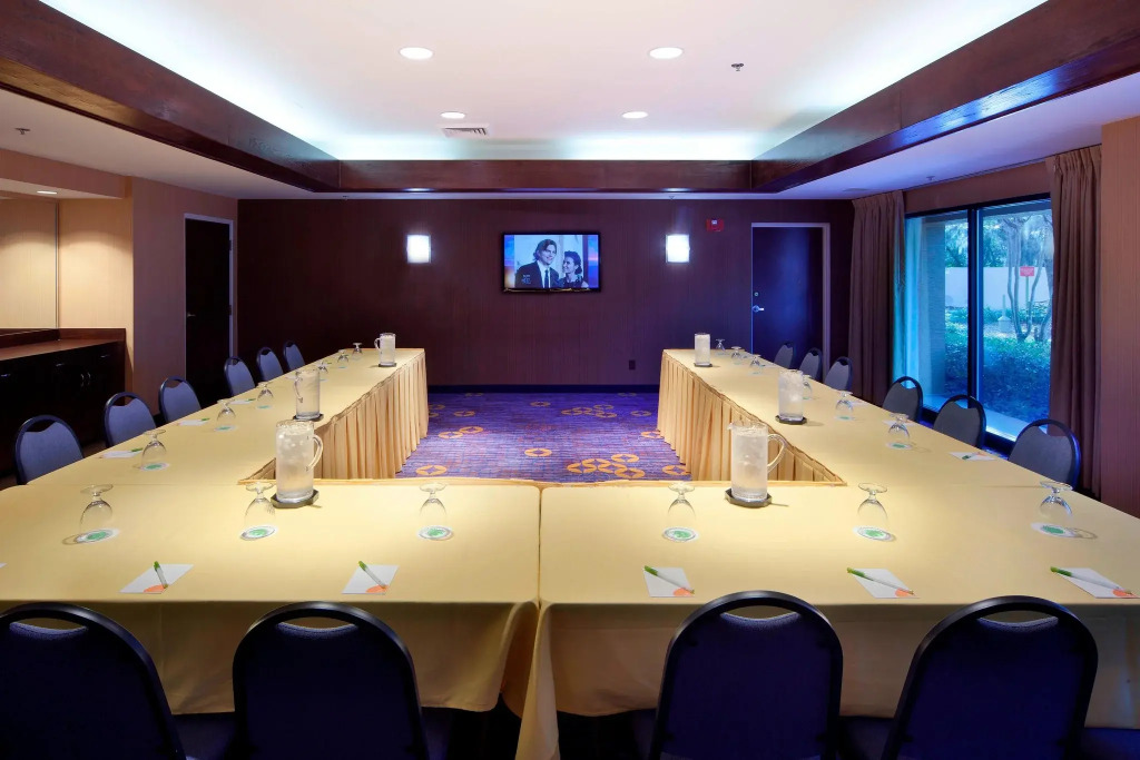 Courtyard by Marriott Orlando East/UCF Area