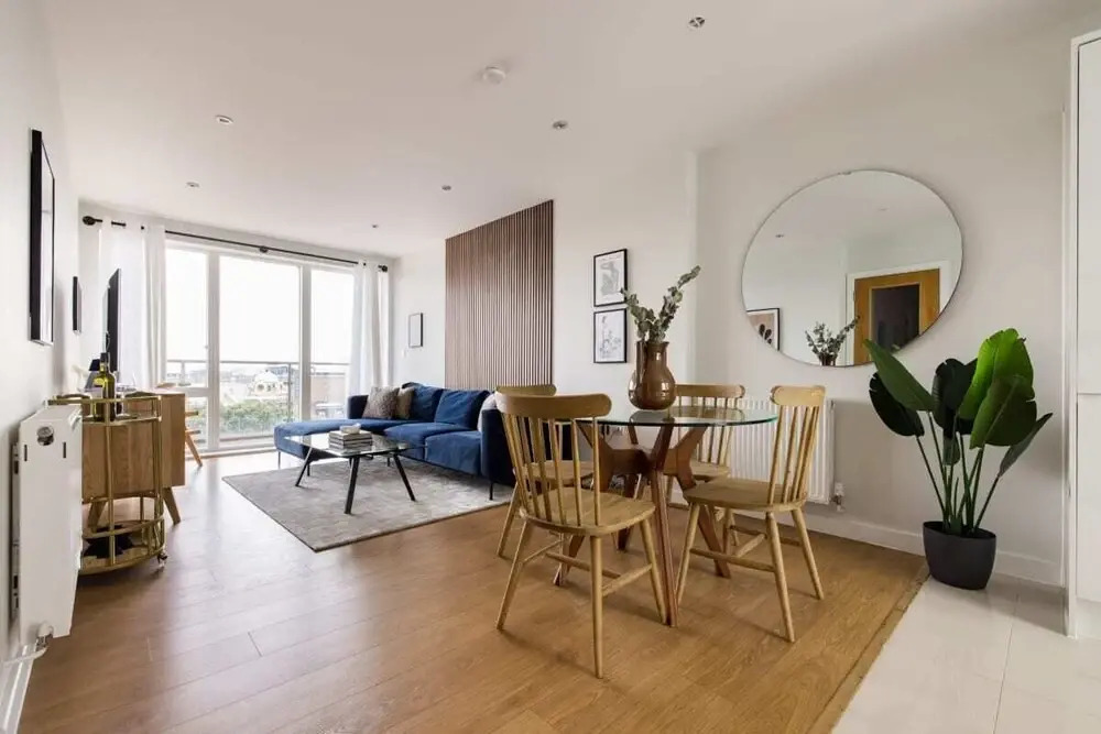 The Limehouse Classic - Endearing 2BDR Flat with Balcony