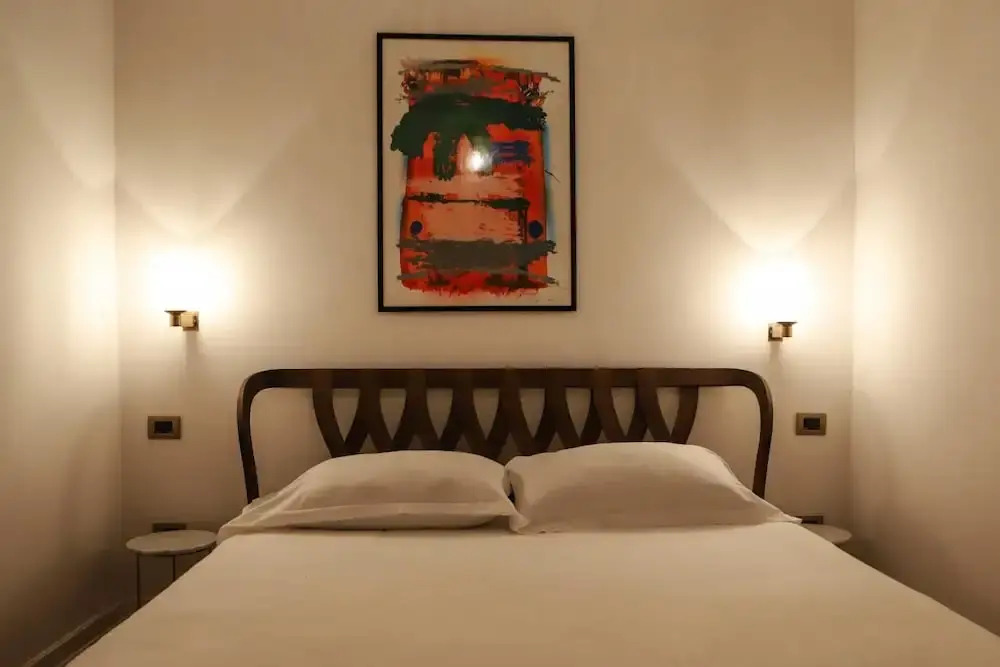 Cozy Apartment at Pizzofalcone by Wonderful Italy