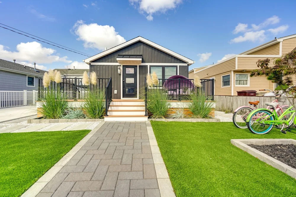 Renovated Seaside Park Cottage: Steps to Beach!