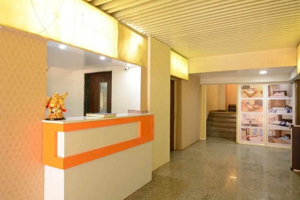 Super Collection O Central Viman Nagar
