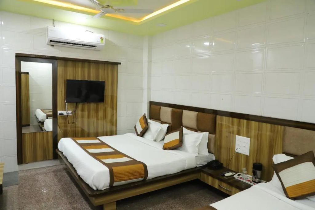 HOTEL SHEEBA