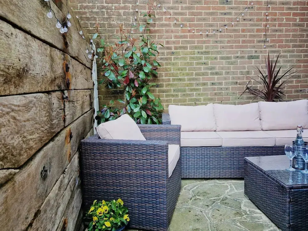 Large Family Getaways Metres From the Beach