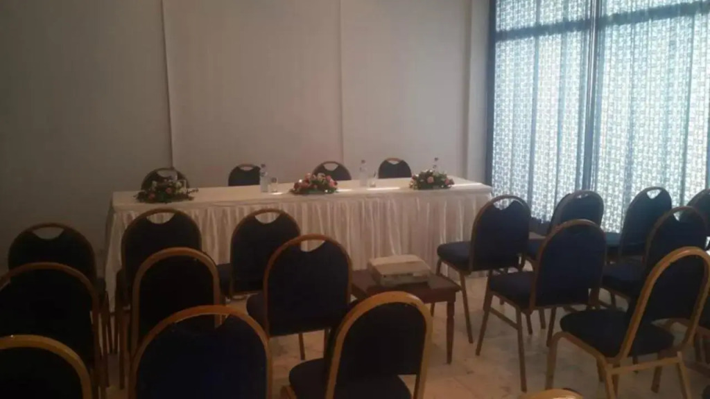 Ariha Hotel