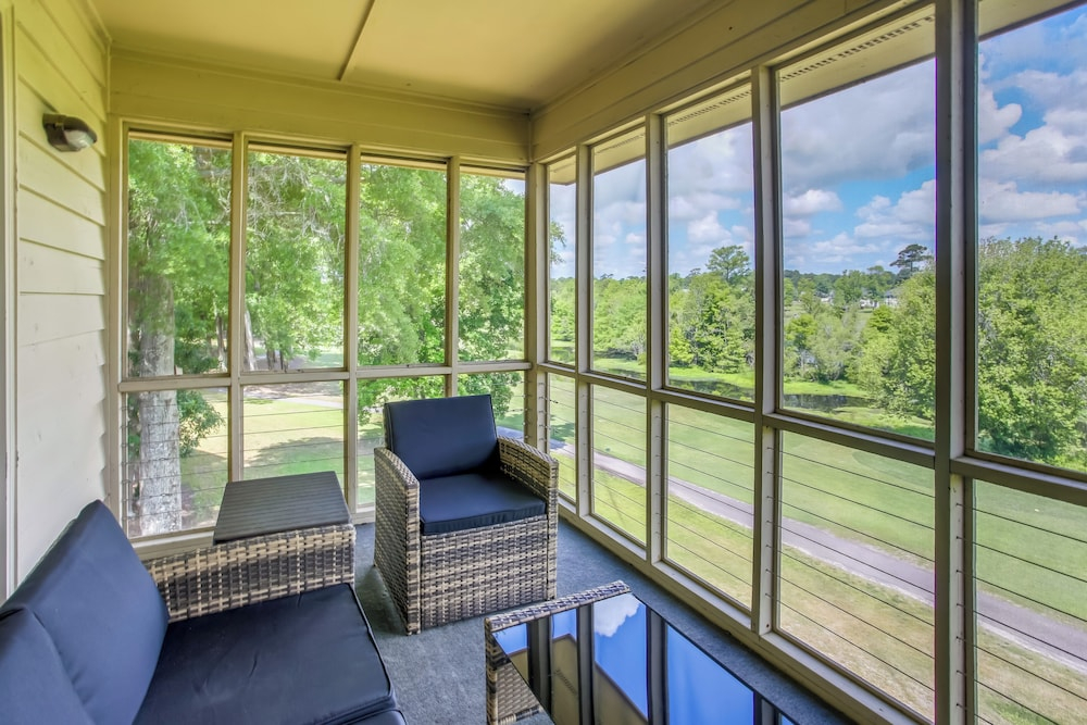 Sunset Beach Golf Condo w/ Pool ~ 2 Mi to Beach!