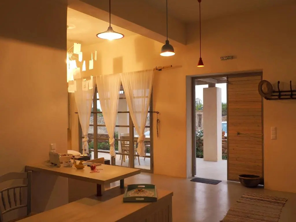 Skinammos studios,suites