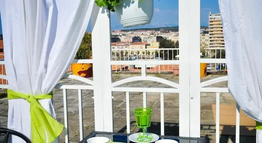 Apartment Garden Old City