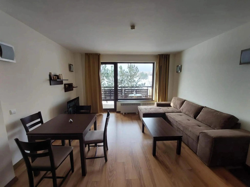 The View Apartment, Terra Complex