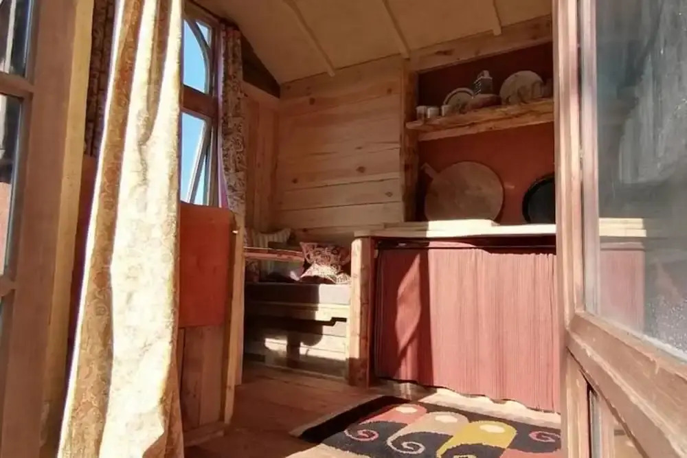 Totnes - Cabin - Sleeps 4 - Garden - Parking