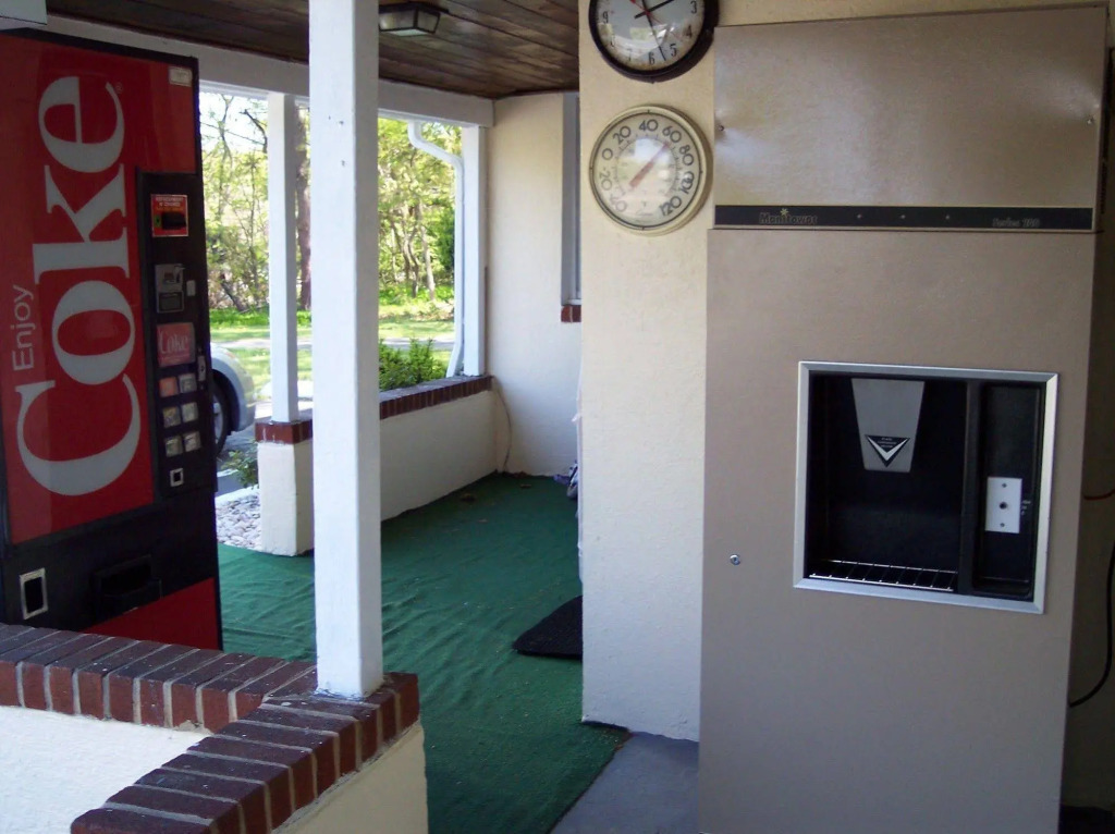 Shore Hills Motel