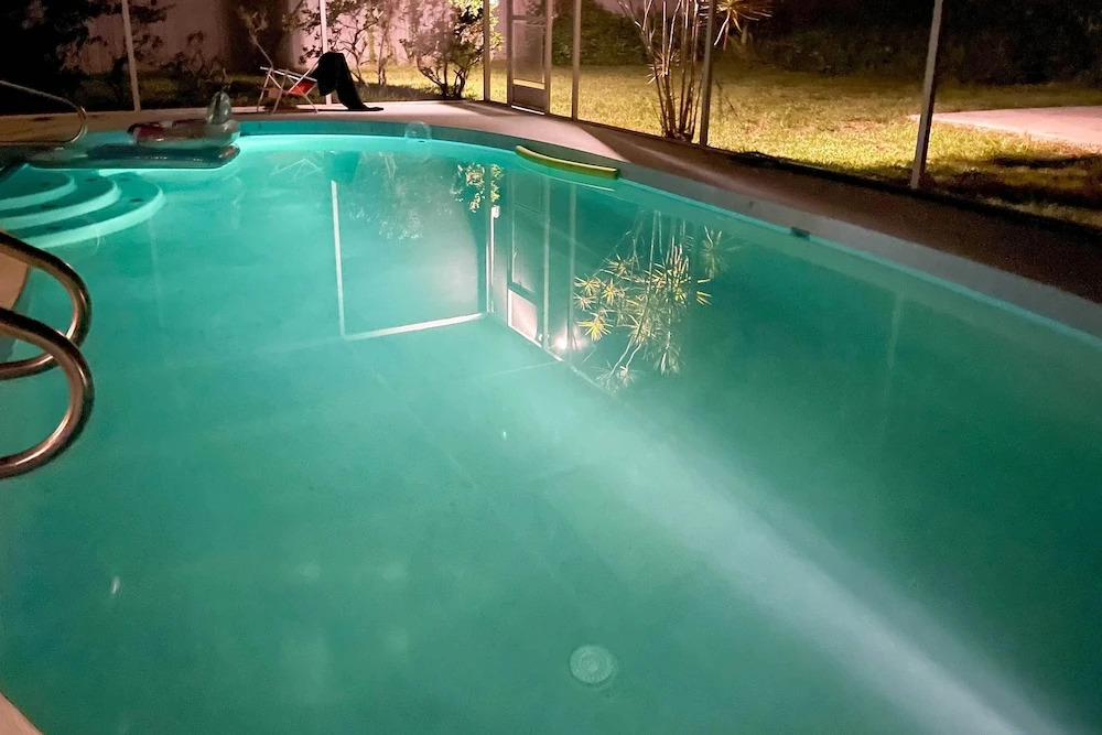 Quiet Venice Retreat With Private Lanai & Pool!