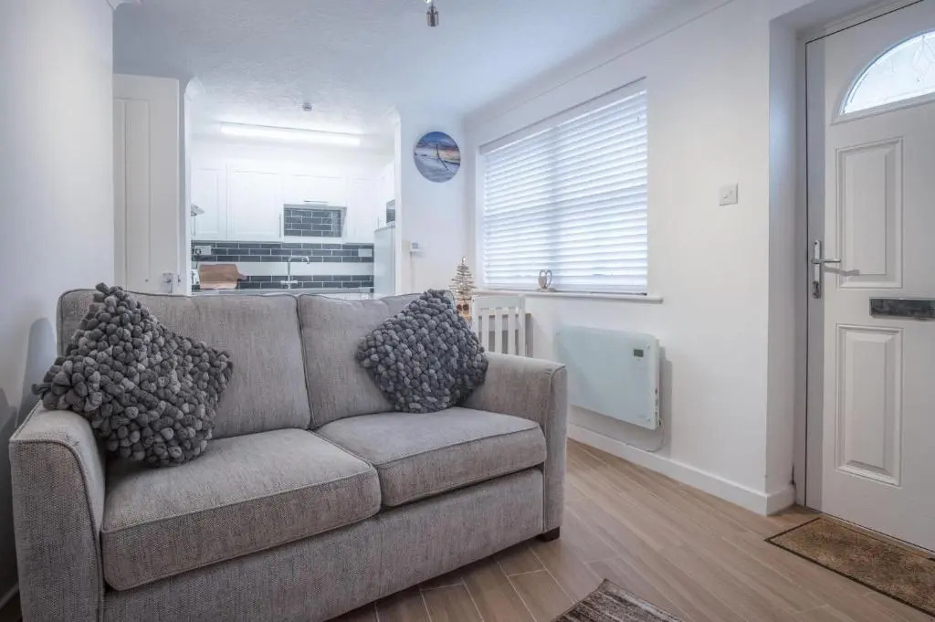 Castle Cove - 1 Bedroom Apartment - Tenby