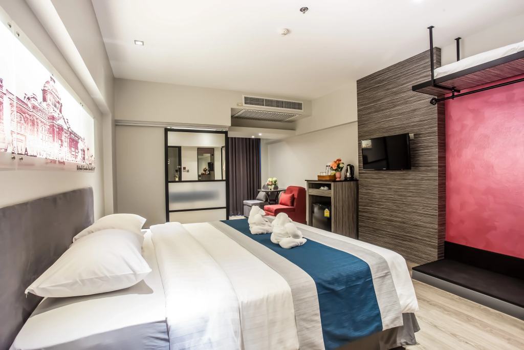 Nouvo City Hotel