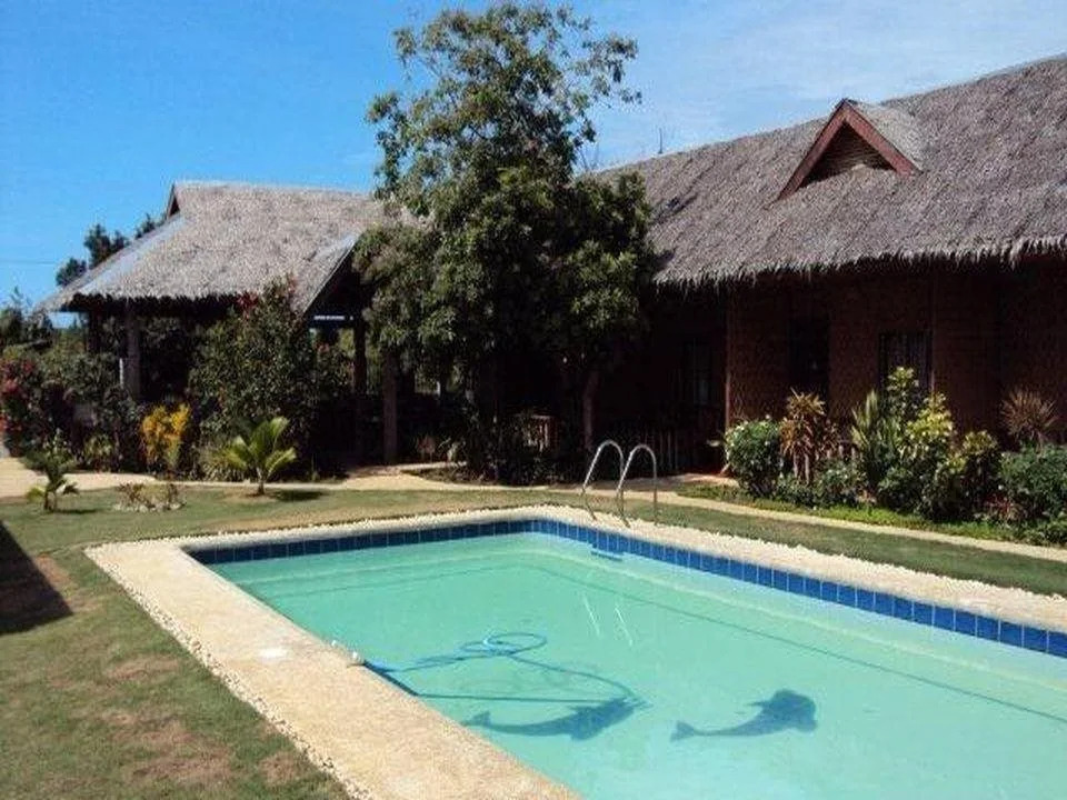 Evelyn Resort
