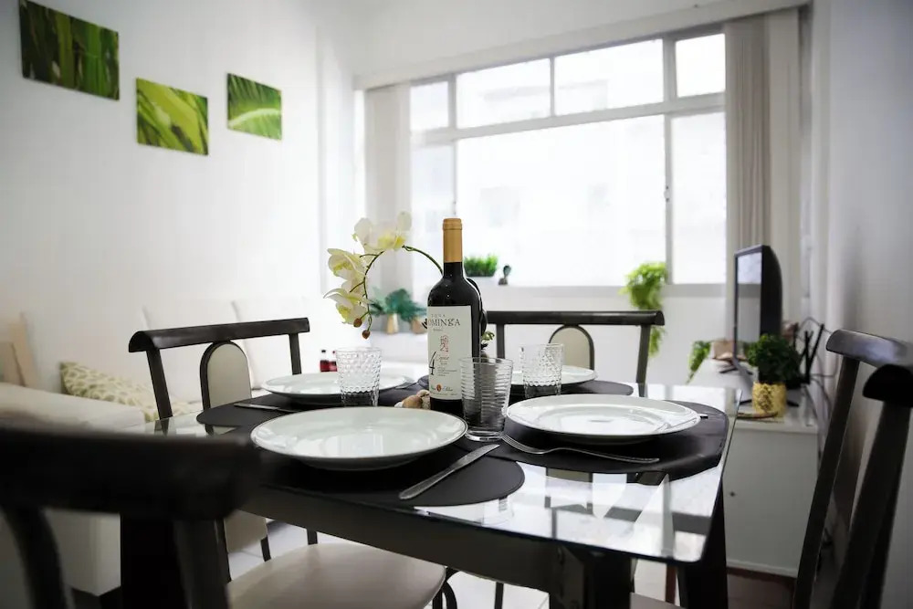 20 m from the beach in the center of Guarapari - Brazilian Corner