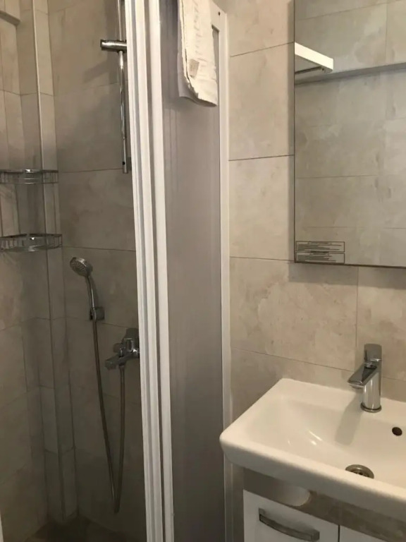 Can Apartments