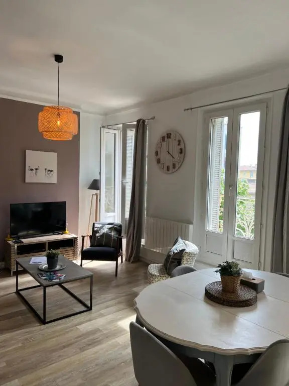 Magnifique Appartement 3 pièces Joliette Marseille PARKING PRIVATIF
